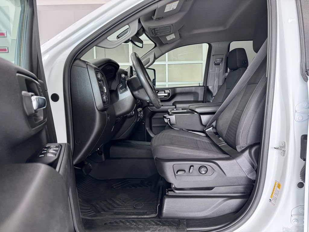 Certified 2024 Chevrolet Silverado 2500 Custom w/ Custom Value Package AWD/4WD image 9