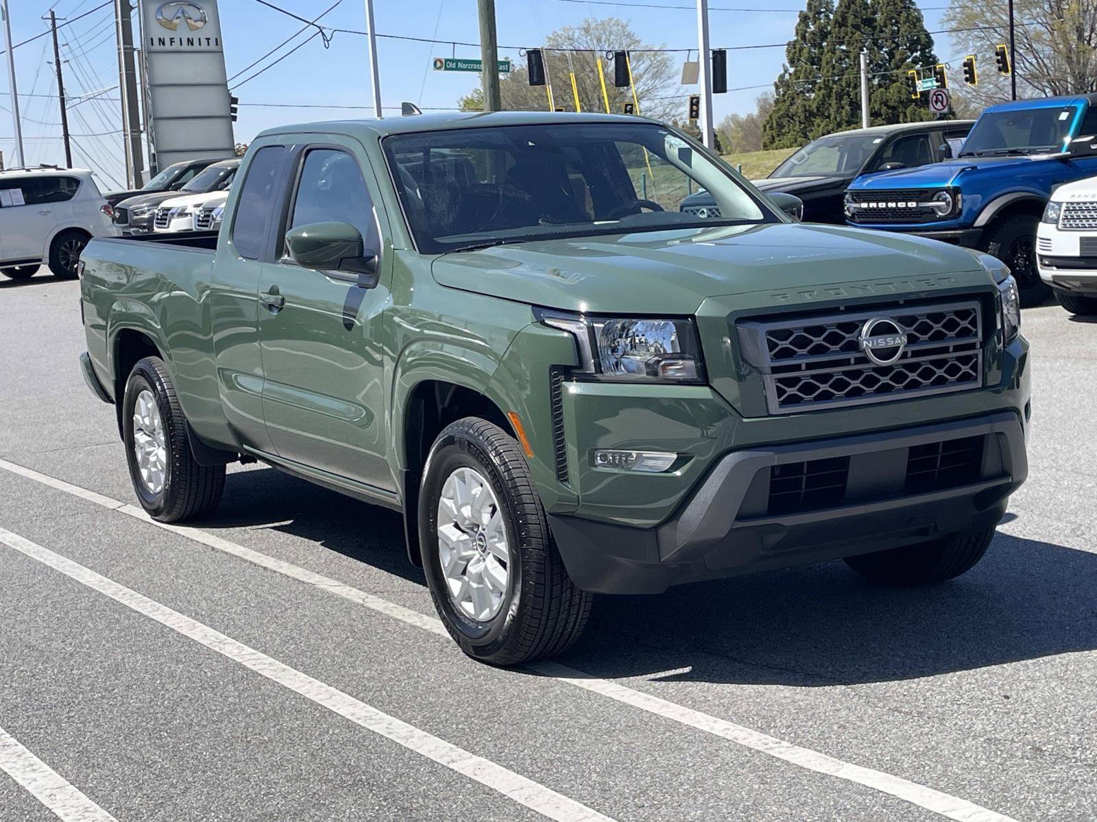 Used 2024 Nissan Frontier SV w/ SV Convenience Package image 5
