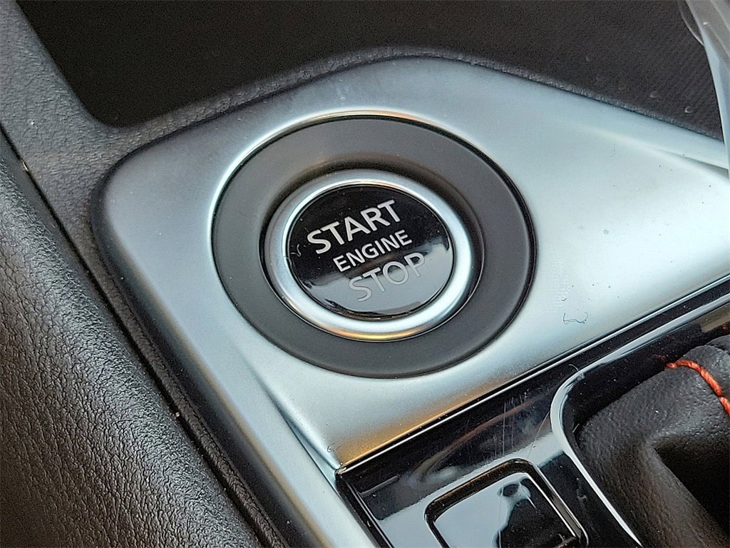 New 2025 Nissan Sentra SR w/ Lighting Package image 8