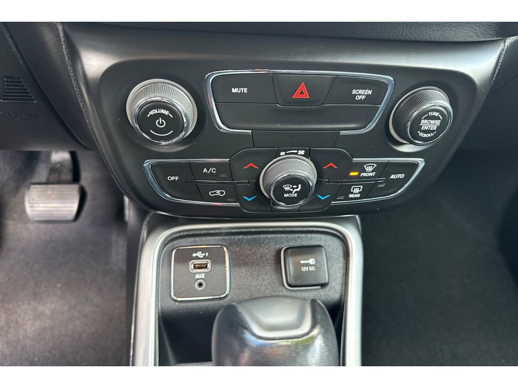 Used 2021 Jeep Compass Latitude image 24