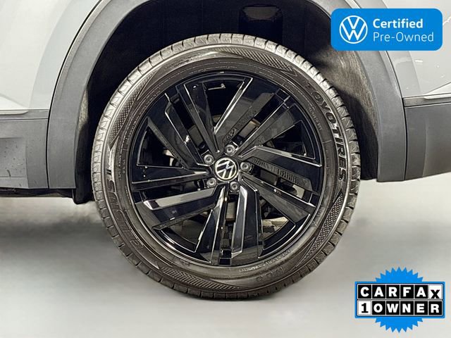 Certified 2023 Volkswagen Atlas Cross Sport SE w/ Panoramic Sunroof Package AWD/4WD image 32