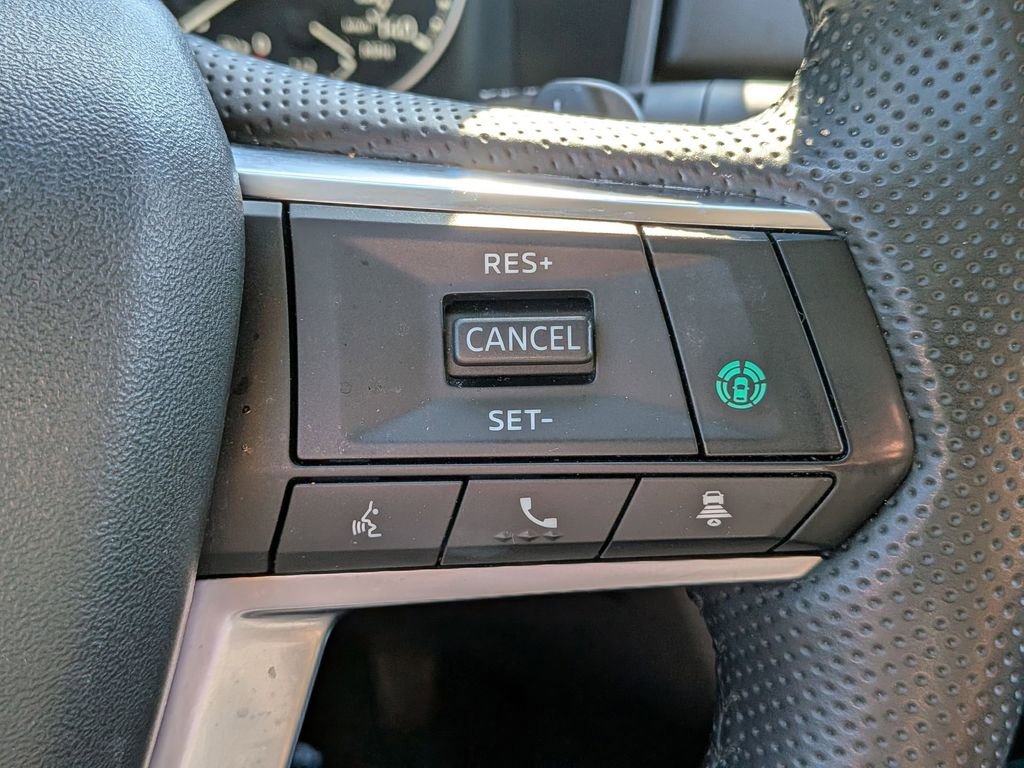 Used 2025 Mitsubishi Outlander SE image 22