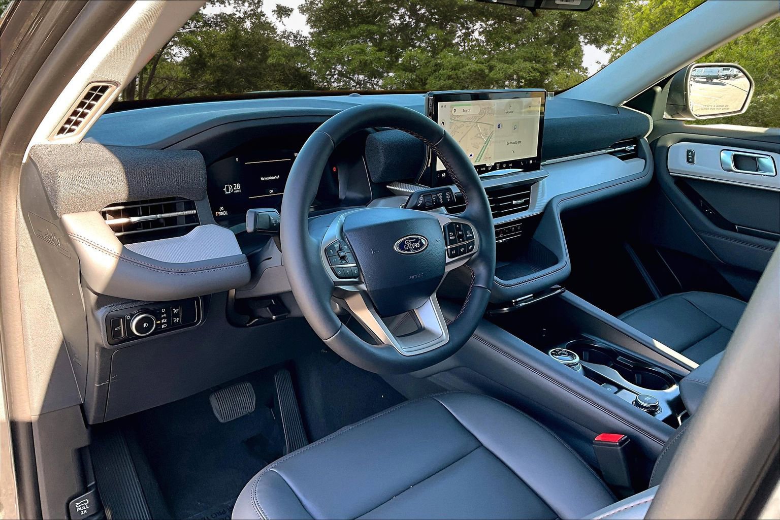 New 2025 Ford Explorer Active w/ Active Comfort Package image 6