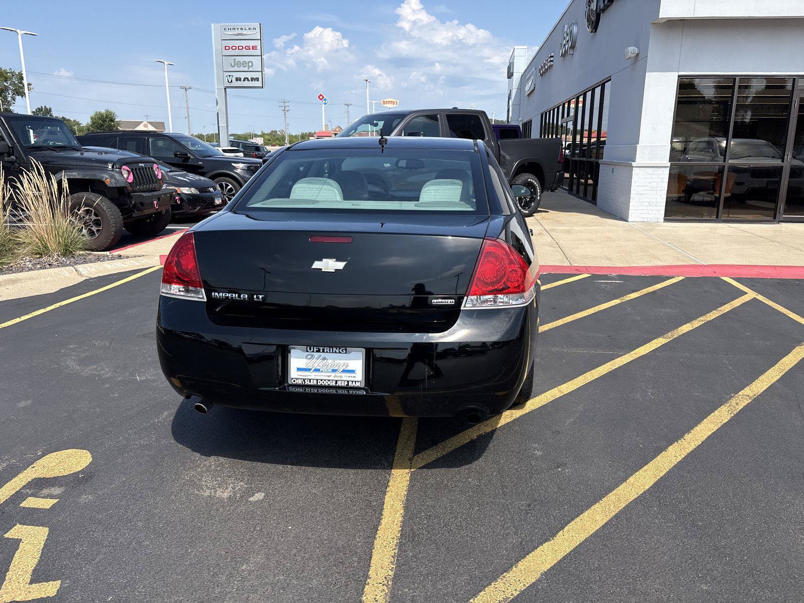 Used 2014 Chevrolet Impala LT w/ LT Sunroof Package FWD image 6