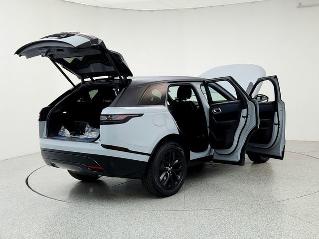 New 2026 Land Rover Range Rover Velar Dynamic SE image 11