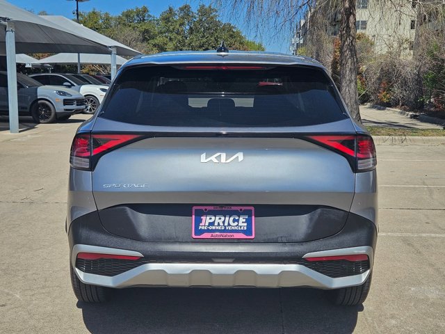 Used 2025 Kia Sportage LX image 7