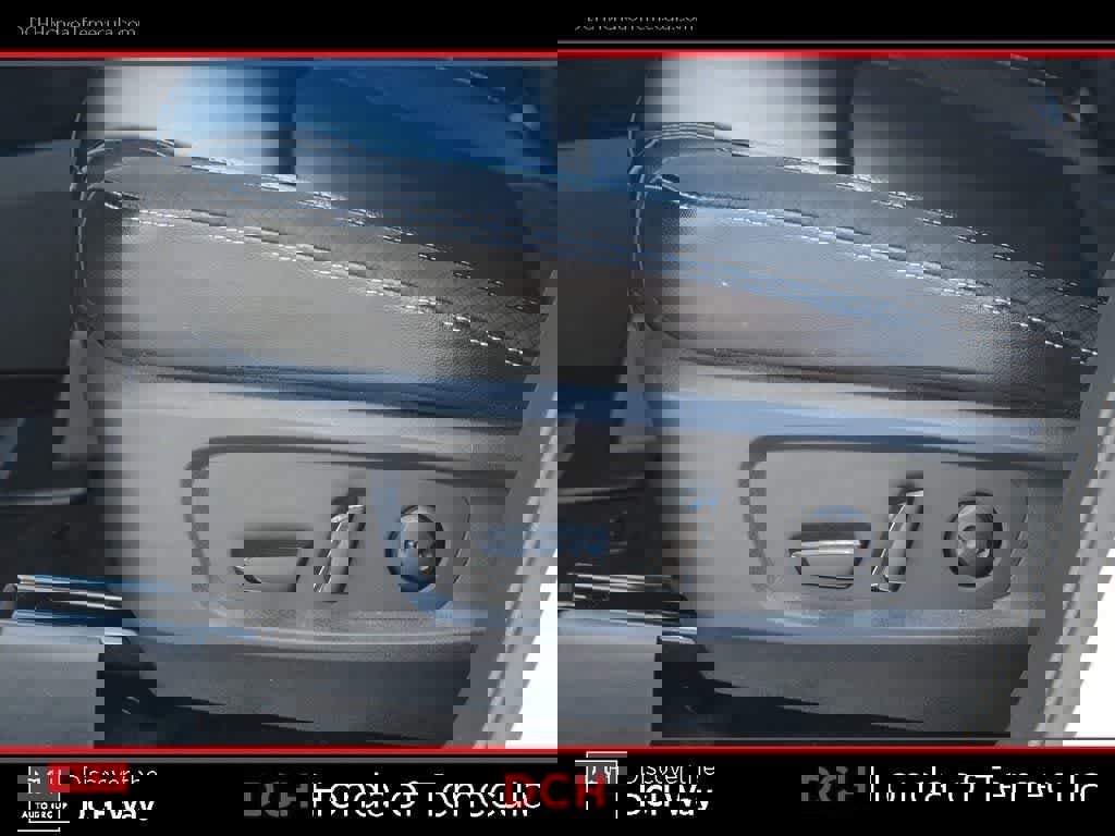 Used 2024 Nissan Pathfinder SL w/ SL Premium Package image 18