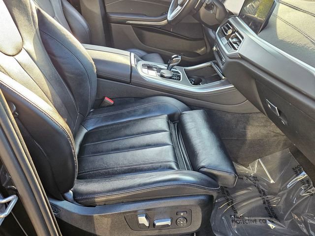 Used 2022 BMW X5 xDrive40i w/ M Sport Package AWD/4WD image 21