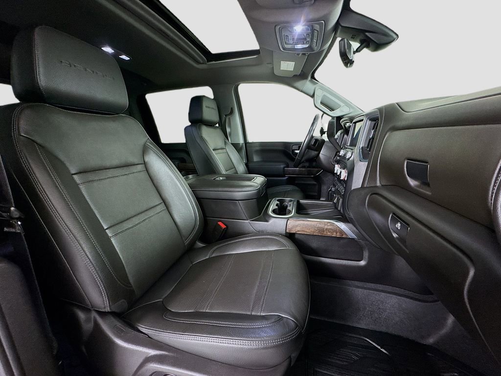 Used 2022 GMC Sierra 3500 Denali w/ Denali Ultimate Package image 25