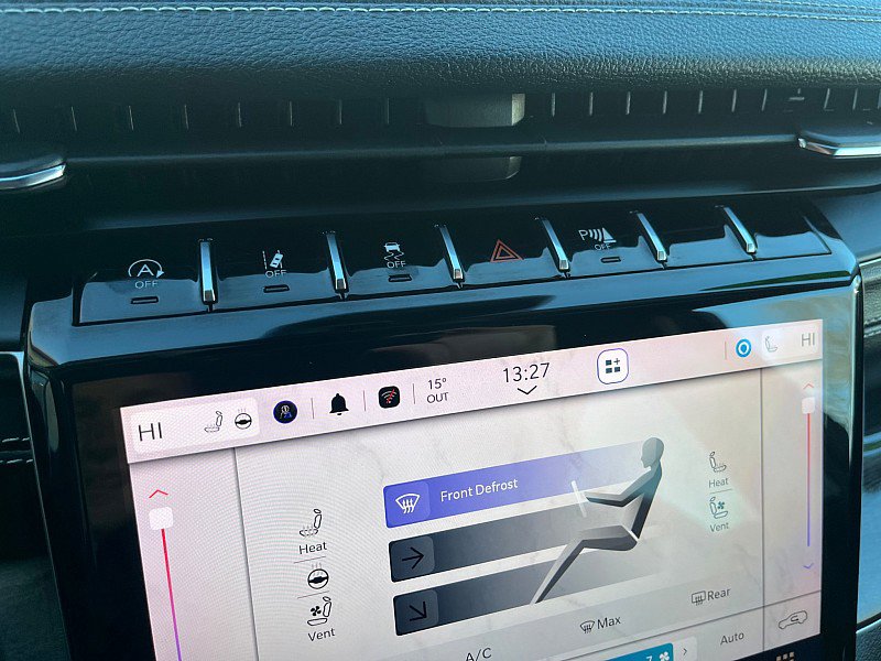 Used 2023 Jeep Grand Cherokee Limited w/ Luxury Tech Group II image 29