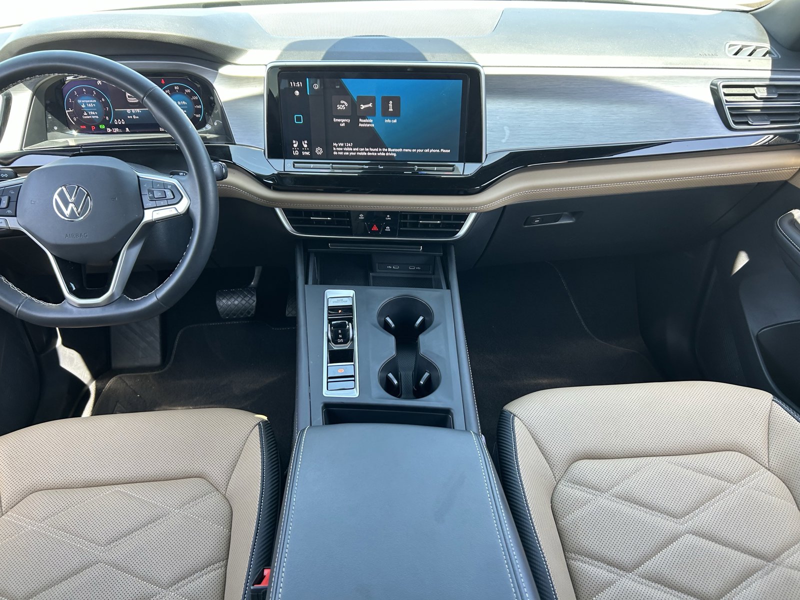 Used 2024 Volkswagen Atlas Cross Sport SE FWD image 14