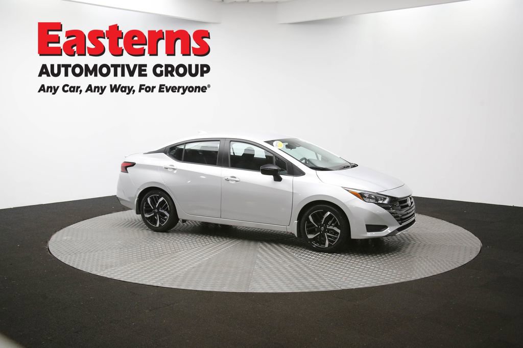 Used 2025 Nissan Versa SR w/ Trunk Package image 46