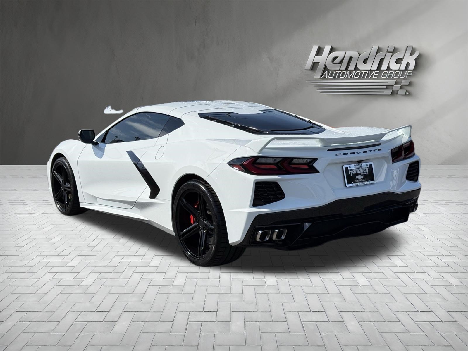 Used 2021 Chevrolet Corvette Stingray Coupe w/ Z51 Performance Package RWD image 8