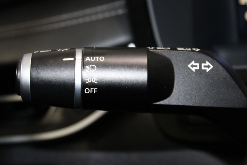 Used 2023 INFINITI QX60 Luxe FWD image 42