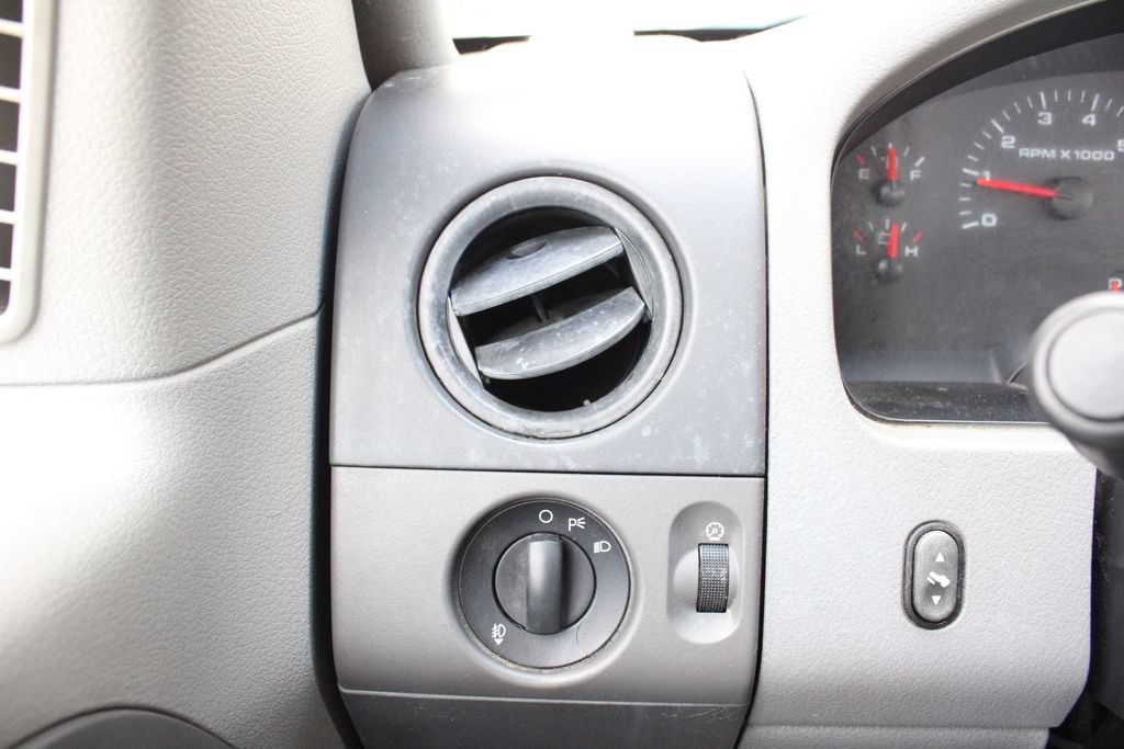 Used 2008 Ford F150 XLT RWD image 6