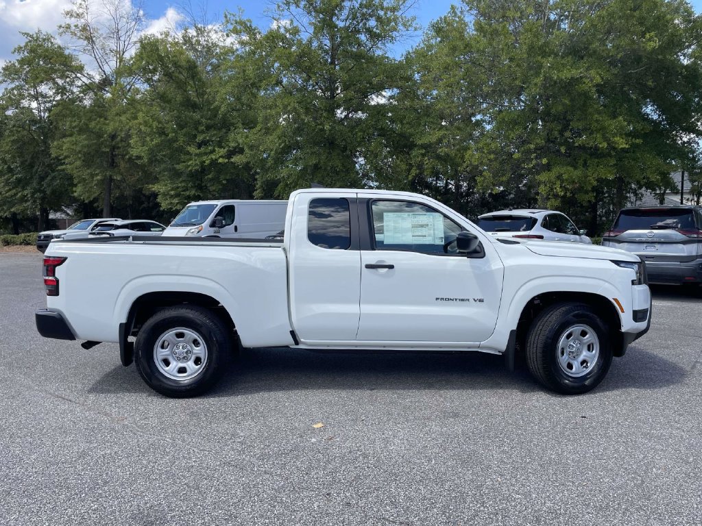 New 2027 Nissan Frontier S RWD image 2