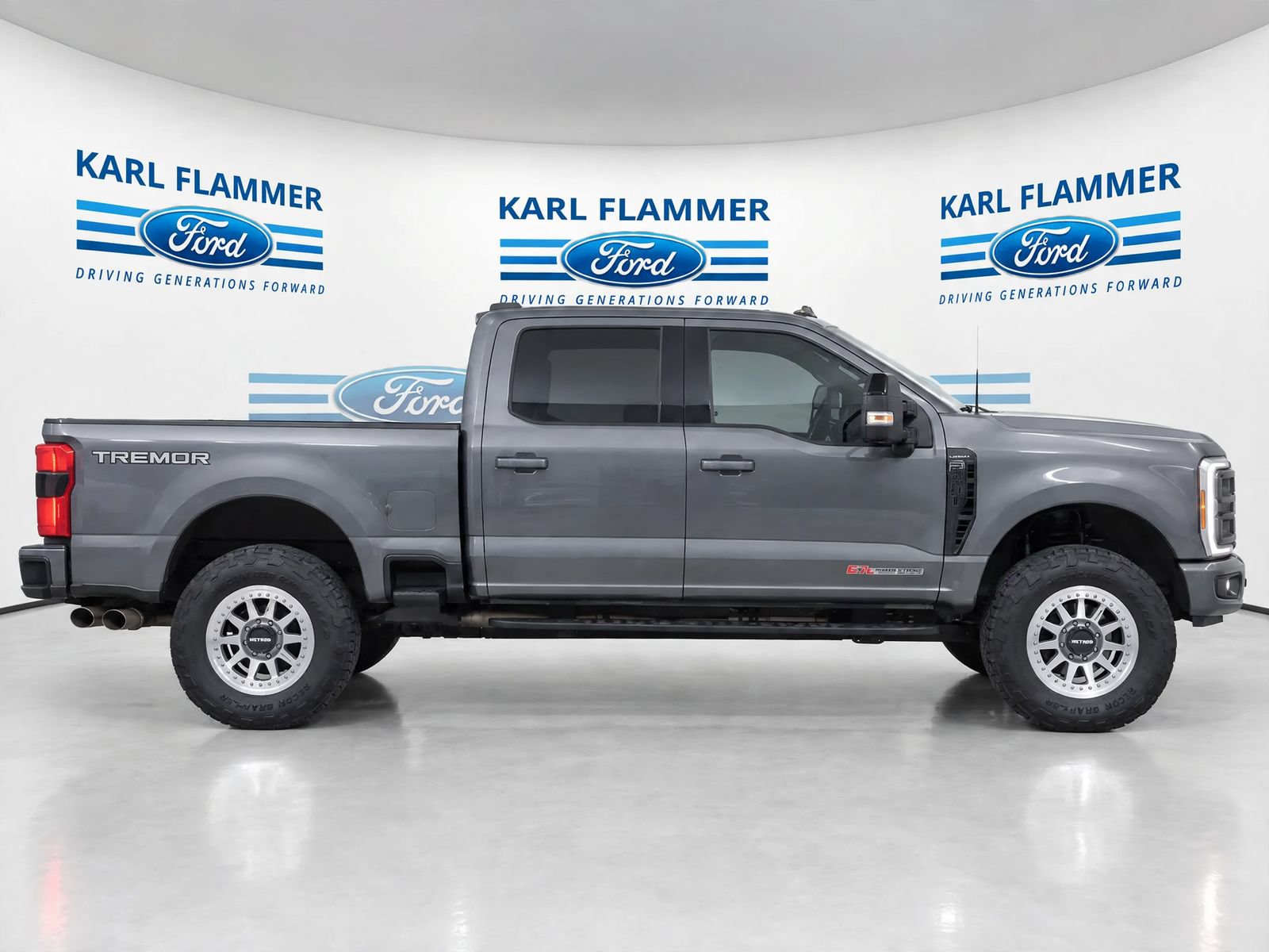 Used 2024 Ford F250 Lariat w/ Lariat Ultimate Package AWD/4WD image 2