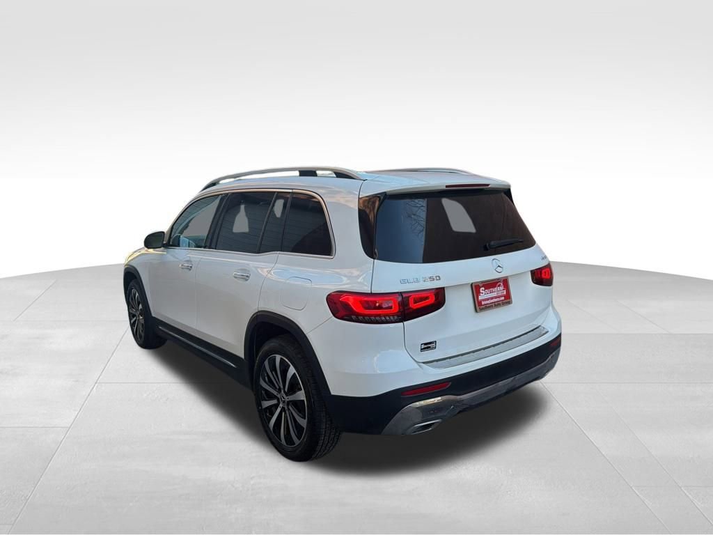 Used 2023 Mercedes-Benz GLB 250 GLB 250 image 3