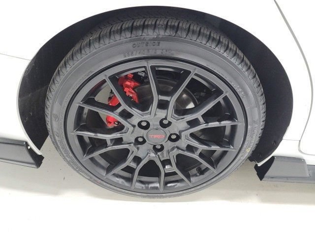 Used 2022 Toyota Camry TRD w/ TRD Package w/JBL Audio FWD image 13