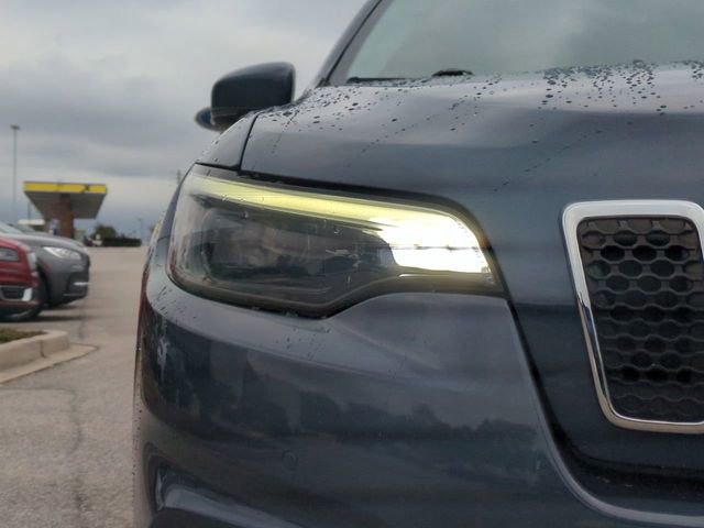 Used 2021 Jeep Cherokee Limited w/ Elite Package image 10