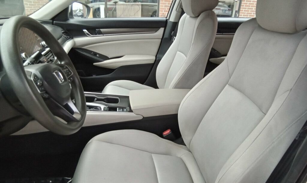 Used 2019 Honda Accord LX image 7