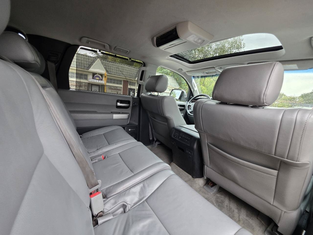 Used 2008 Toyota Sequoia Limited AWD/4WD image 42