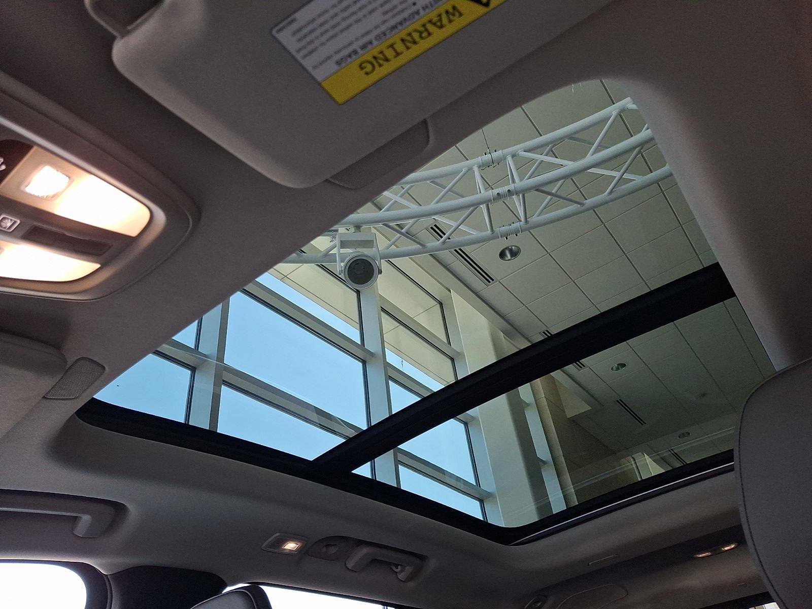 Certified 2026 Volvo XC90 T8 Plus w/ Protection Package Premier image 17