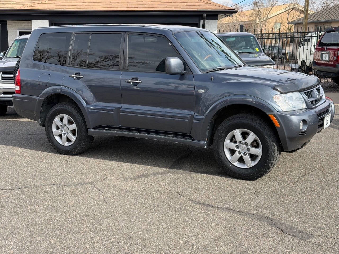 Used 2006 Mitsubishi Montero Limited image 22