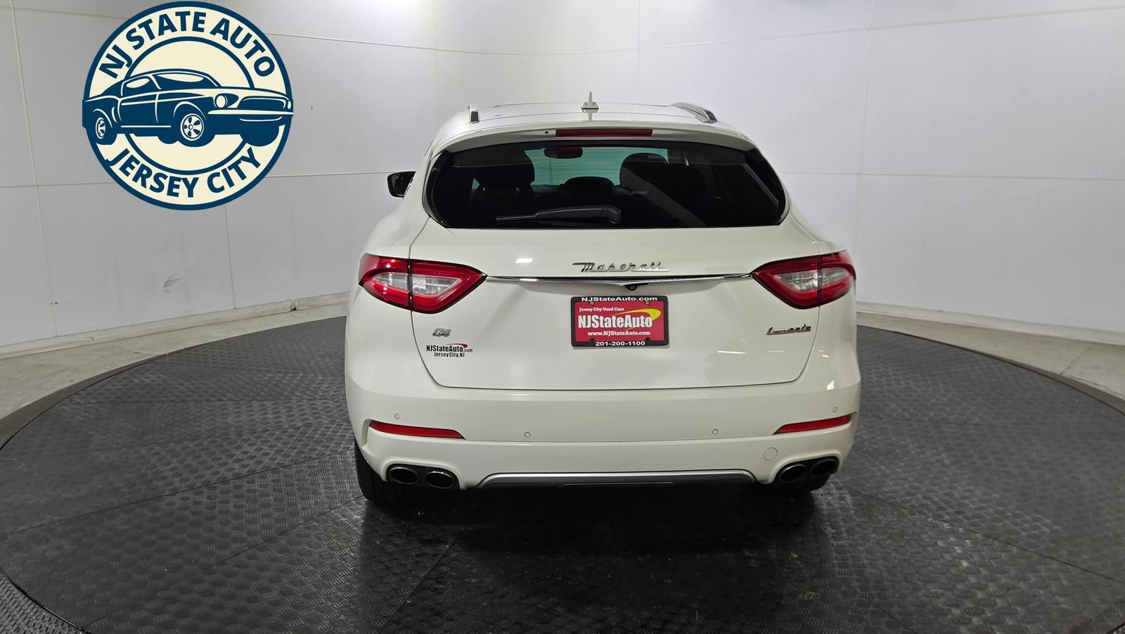 Used 2019 Maserati Levante GranLusso AWD/4WD image 6