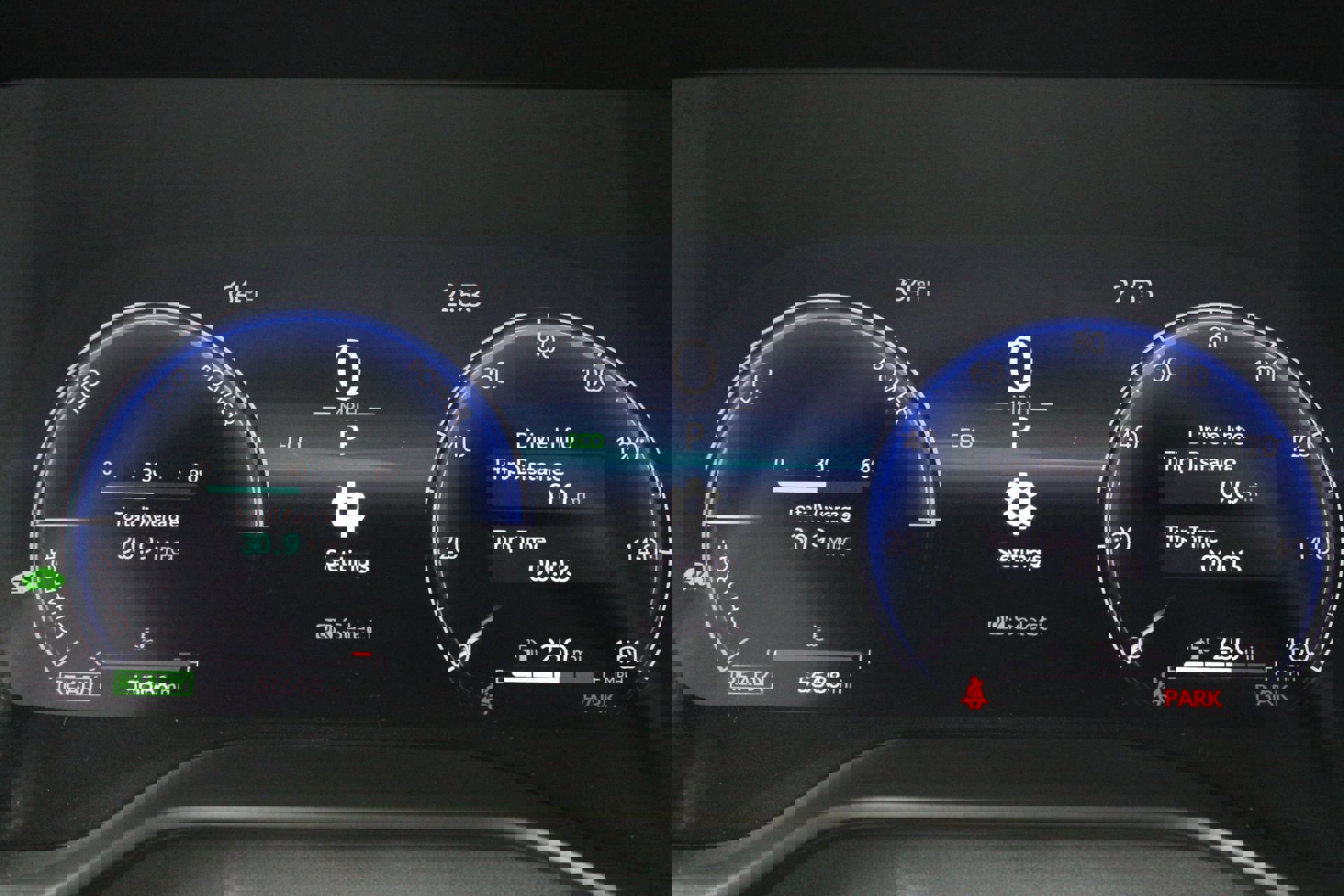 Used 2025 Toyota Sienna XSE w/ XSE Premium Package image 28