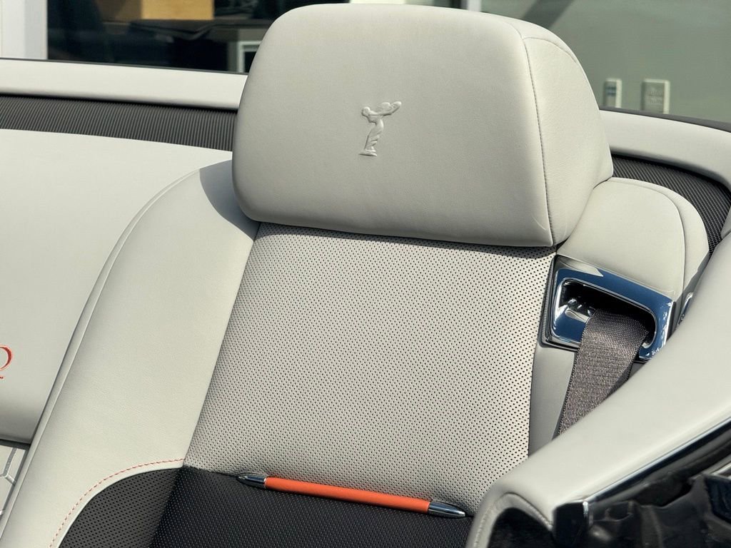 Used 2018 Rolls-Royce Dawn image 49