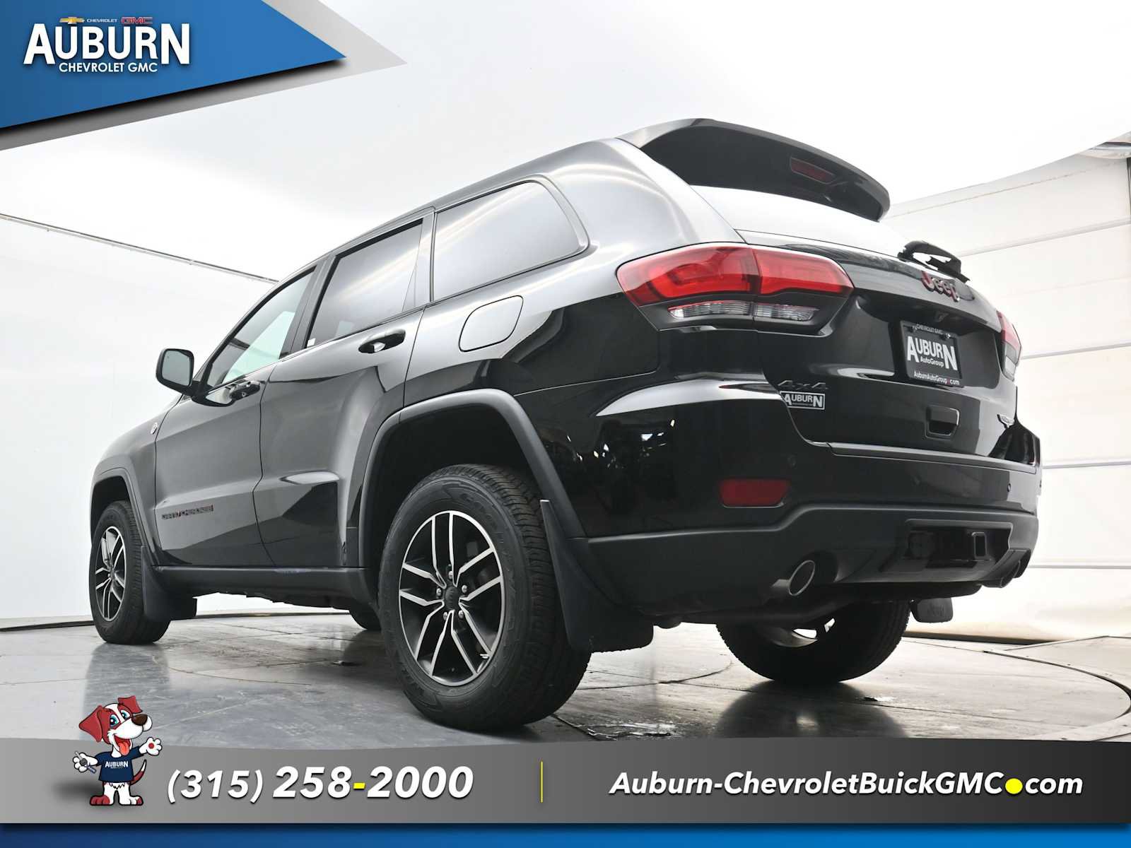 Used 2020 Jeep Grand Cherokee Trailhawk AWD/4WD image 23