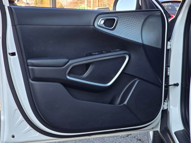 Used 2024 Kia Soul LX w/ Option Group 015 image 21