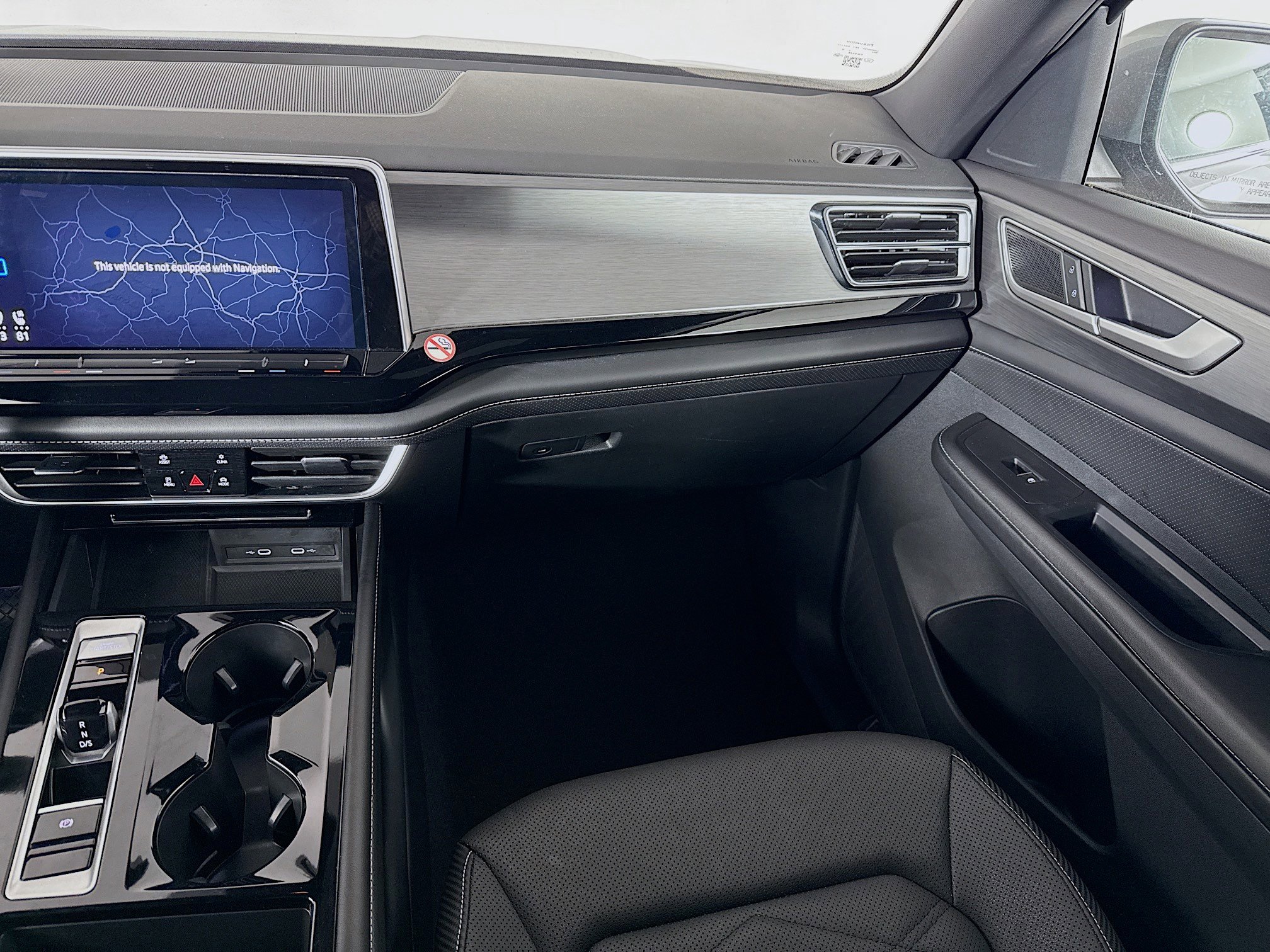 Used 2024 Volkswagen Atlas Cross Sport SE image 26