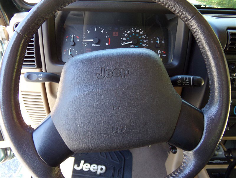 Used 2000 Jeep Wrangler Sahara AWD/4WD image 42