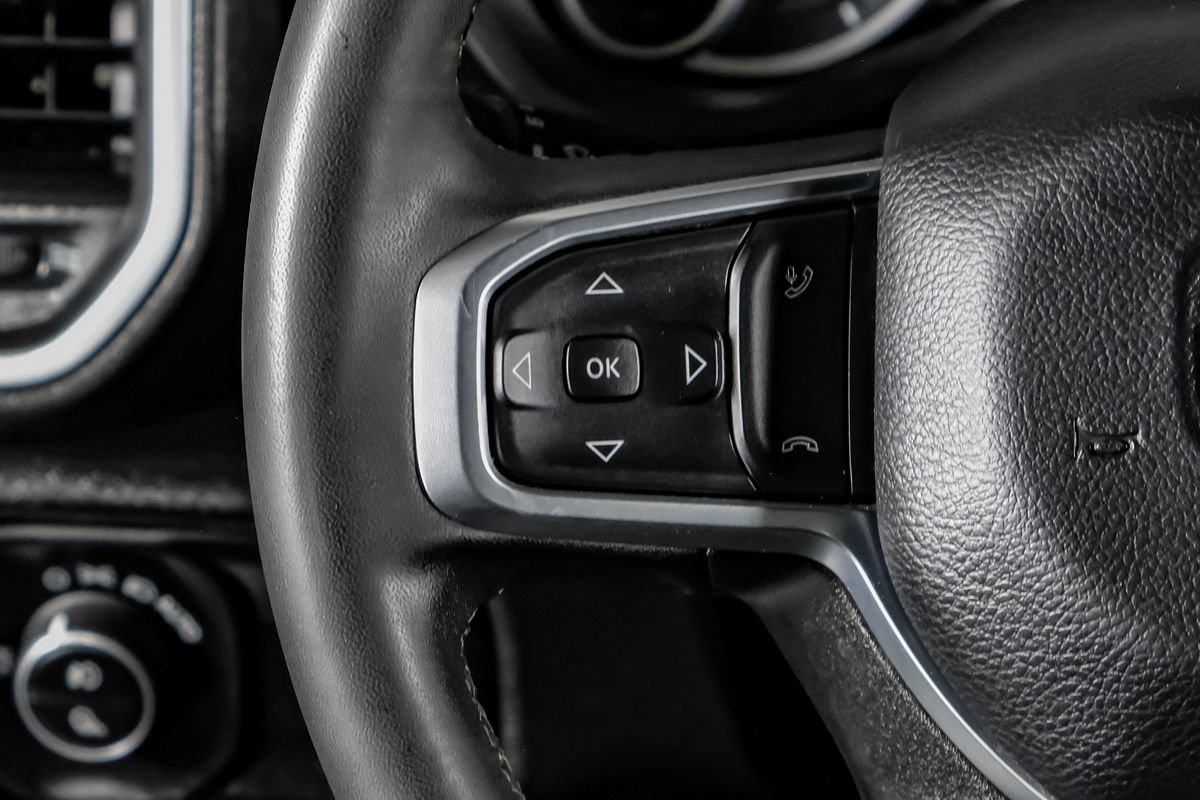 Used 2025 RAM 2500 Big Horn AWD/4WD image 18