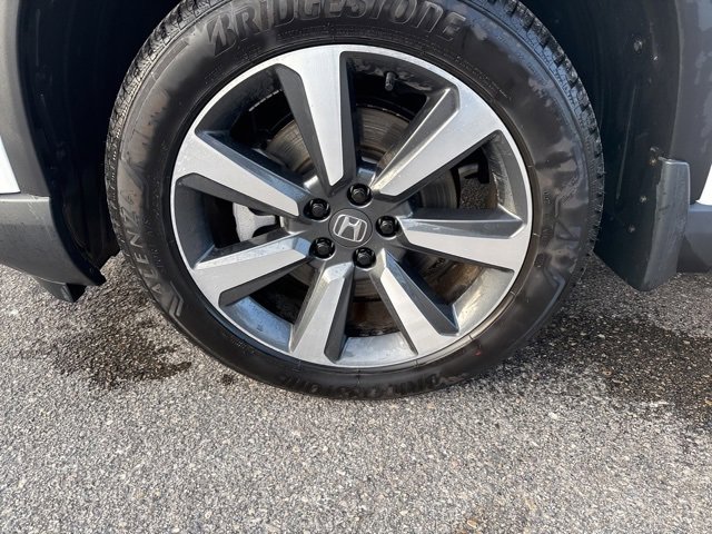 Certified 2025 Honda Pilot Elite image 3