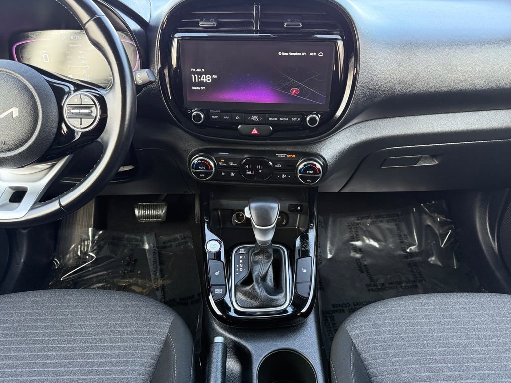 Certified 2023 Kia Soul EX image 11