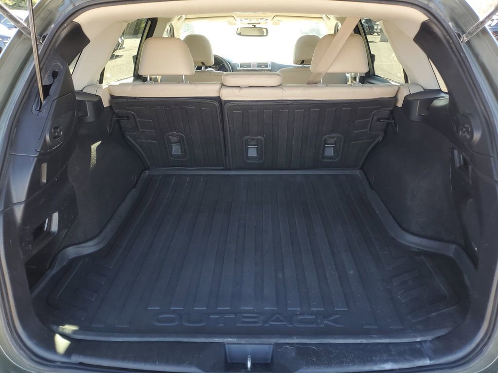 Used 2016 Subaru Outback 3.6R Limited image 33