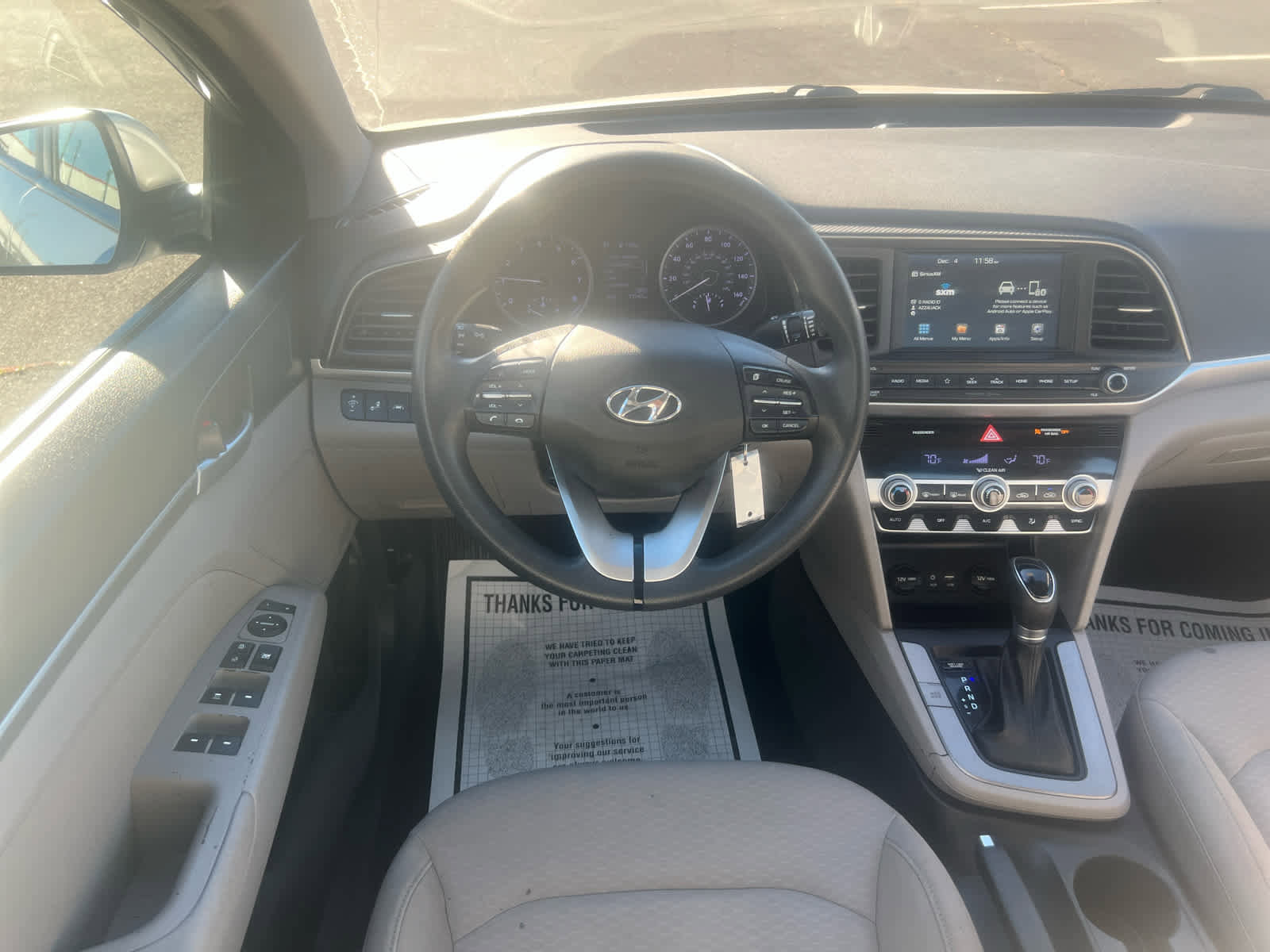 Used 2020 Hyundai Elantra SEL image 2