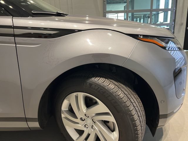 Used 2025 Land Rover Range Rover Evoque S AWD/4WD image 4