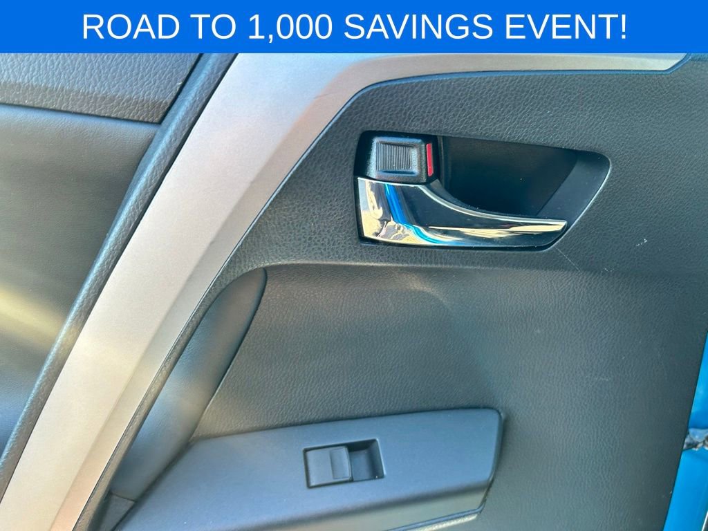 Used 2017 Toyota RAV4 XLE image 17
