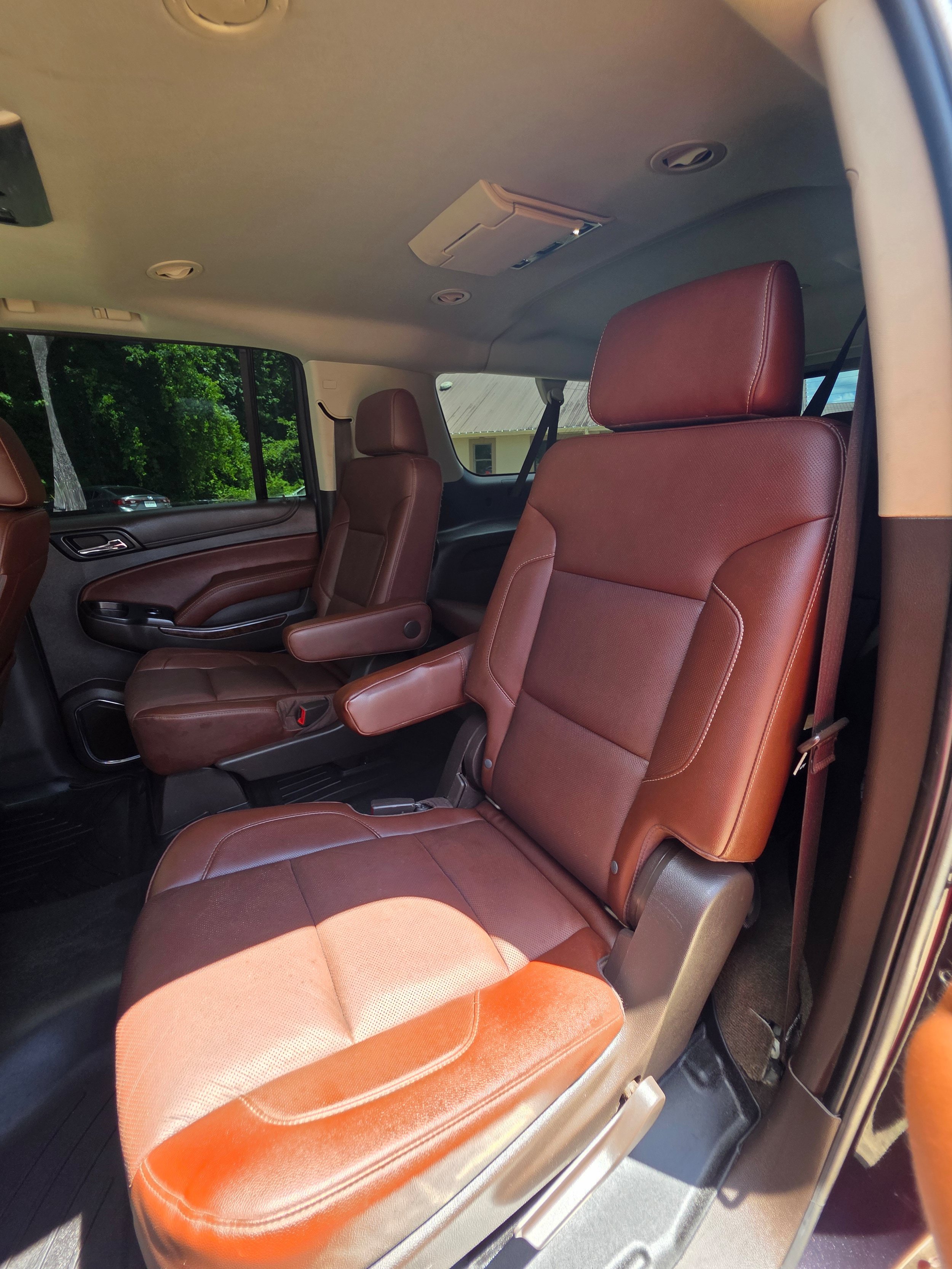 Used 2018 Chevrolet Suburban Premier AWD/4WD image 26