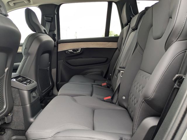 New 2025 Volvo XC90 T8 Plus w/ Protection Package Premier image 18