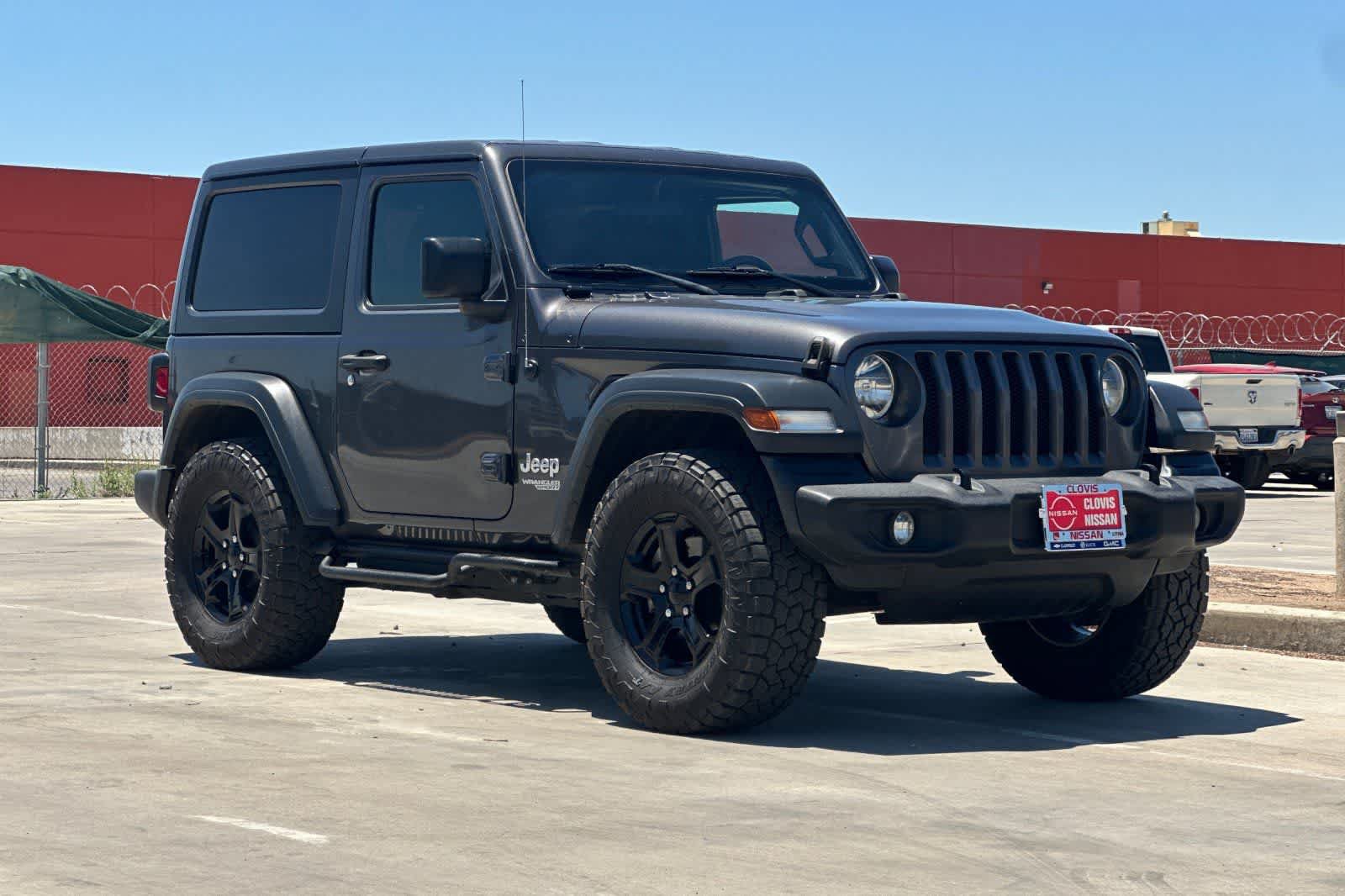 Used 2018 Jeep Wrangler Sport AWD/4WD image 10