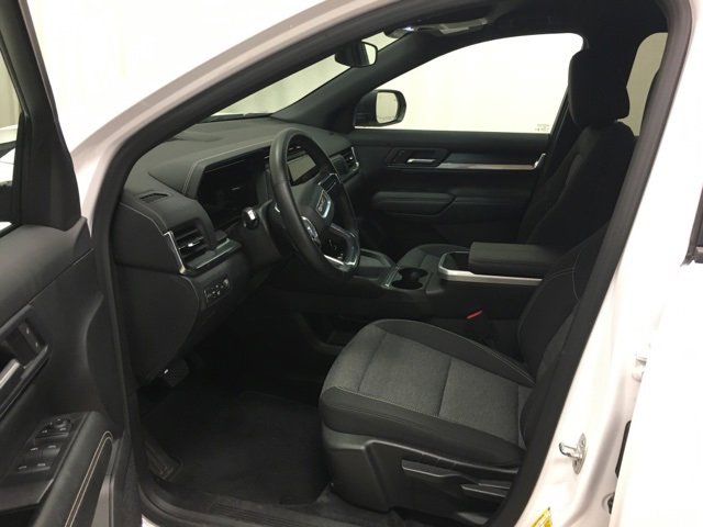 Used 2025 GMC Terrain Elevation image 17