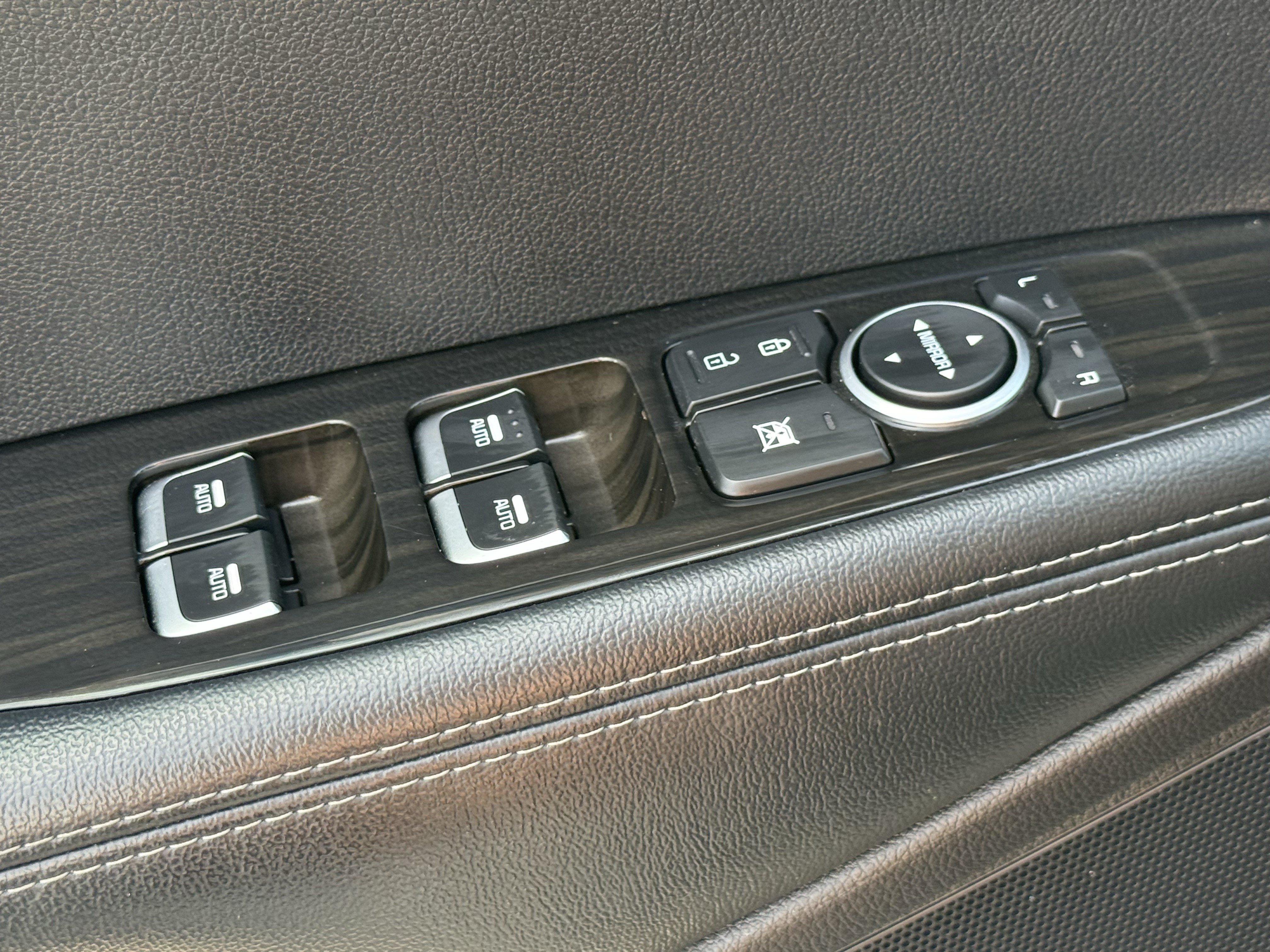 Used 2020 Kia Sorento FWD V6 image 27