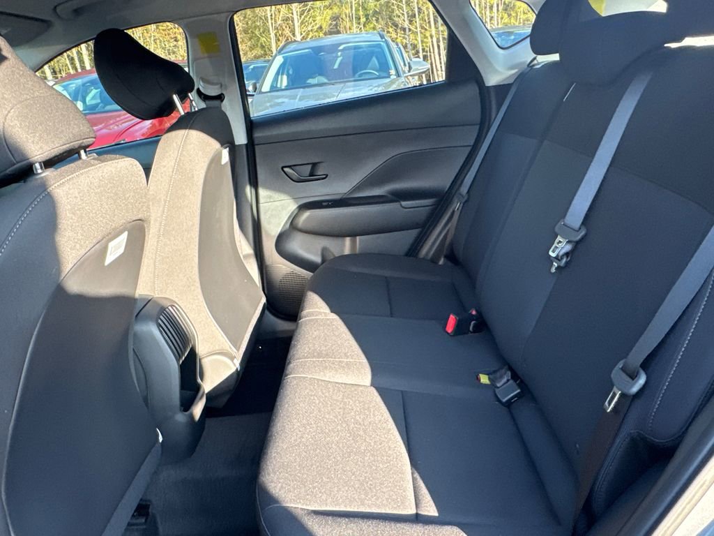New 2026 Hyundai Kona SE image 11
