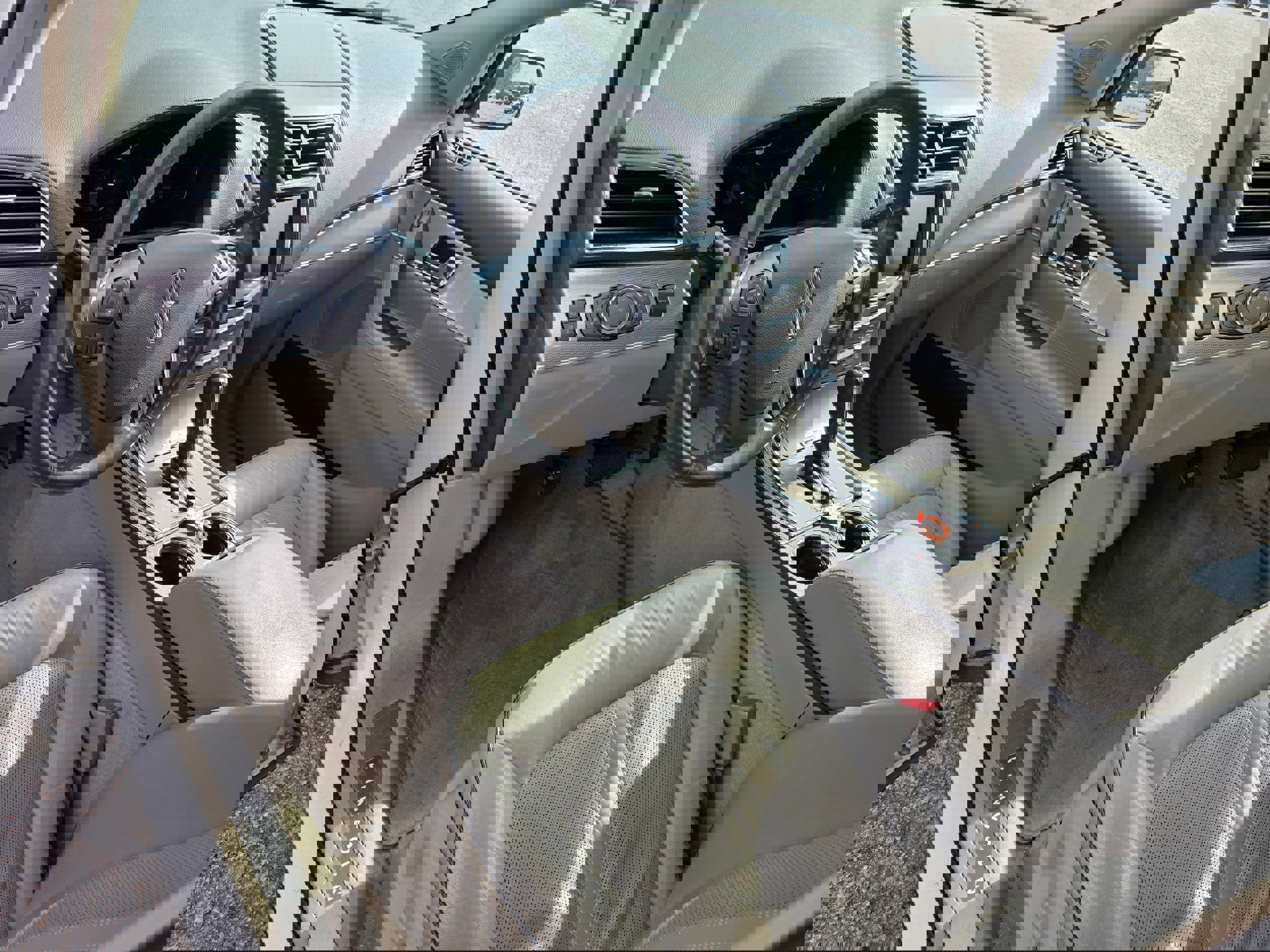 Used 2013 Lincoln MKX FWD image 6