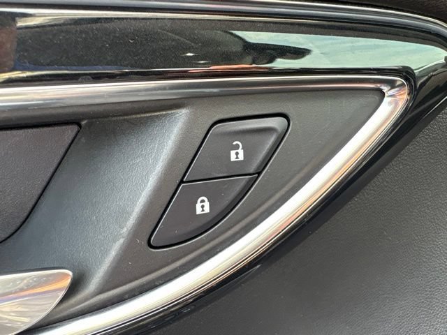 Used 2024 Buick Envision Preferred AWD/4WD image 14